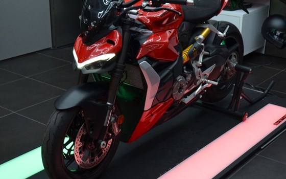 Gebrauchtmotorrad Ducati Streetfighter V2 - Bild 4