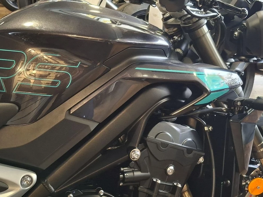 Angebot Triumph Street Triple RS Bild 3: Angebot Triumph Street Triple RS