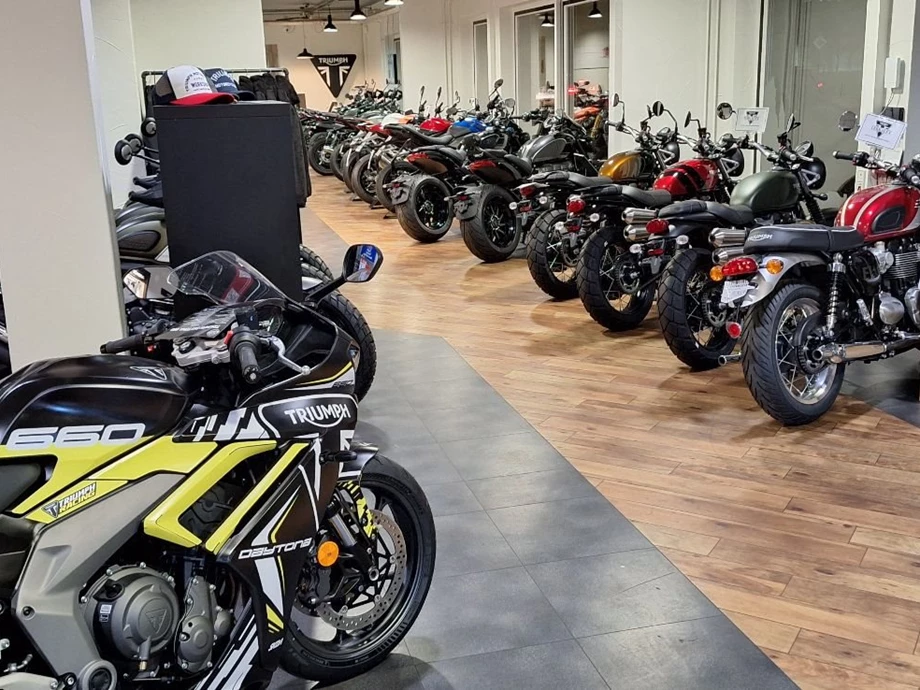 Angebot Triumph Street Triple RS Bild 7: Angebot Triumph Street Triple RS