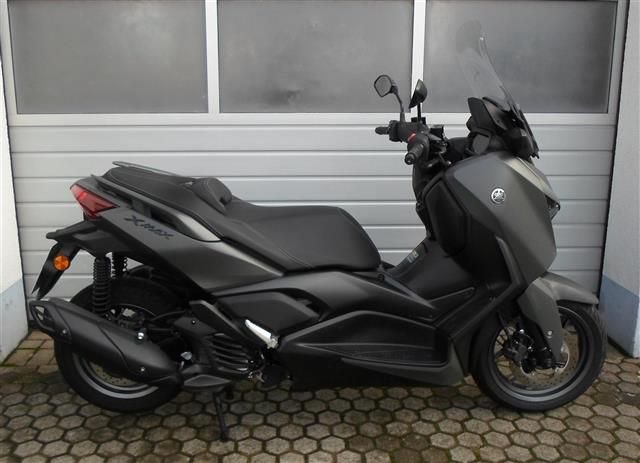 Yamaha XMAX 125