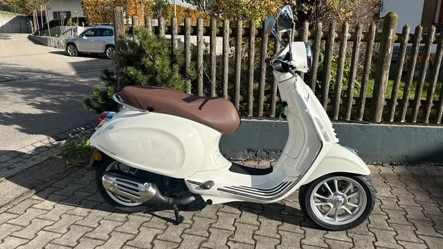 Angebot Vespa Primavera 50 4T Bild 1: Angebot Vespa Primavera 50 4T