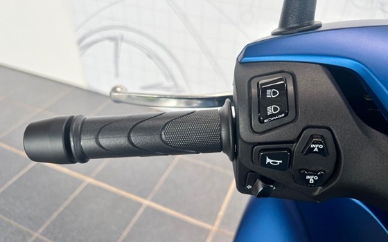 Gebrauchtmotorrad Honda SH125i - Bild 15