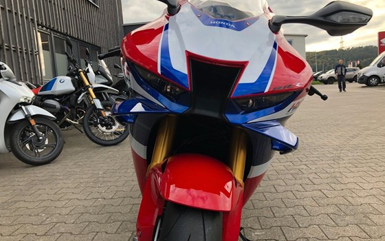 Neufahrzeug Honda CBR1000RR-R Fireblade SP - Bild 15