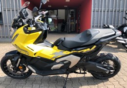 Neumotorrad Honda X-ADV