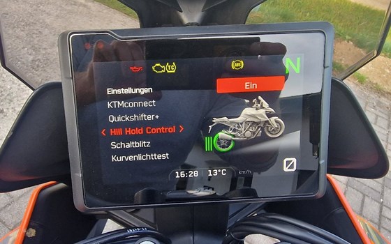 Gebrauchtmotorrad KTM 1290 Super Duke GT - Bild 2 Gebrauchtmotorrad KTM 1290 Super Duke GT - Bild 2