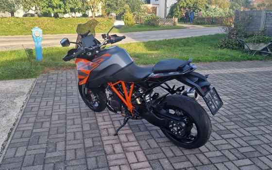 Gebrauchtmotorrad KTM 1290 Super Duke GT - Bild 9 Gebrauchtmotorrad KTM 1290 Super Duke GT - Bild 9