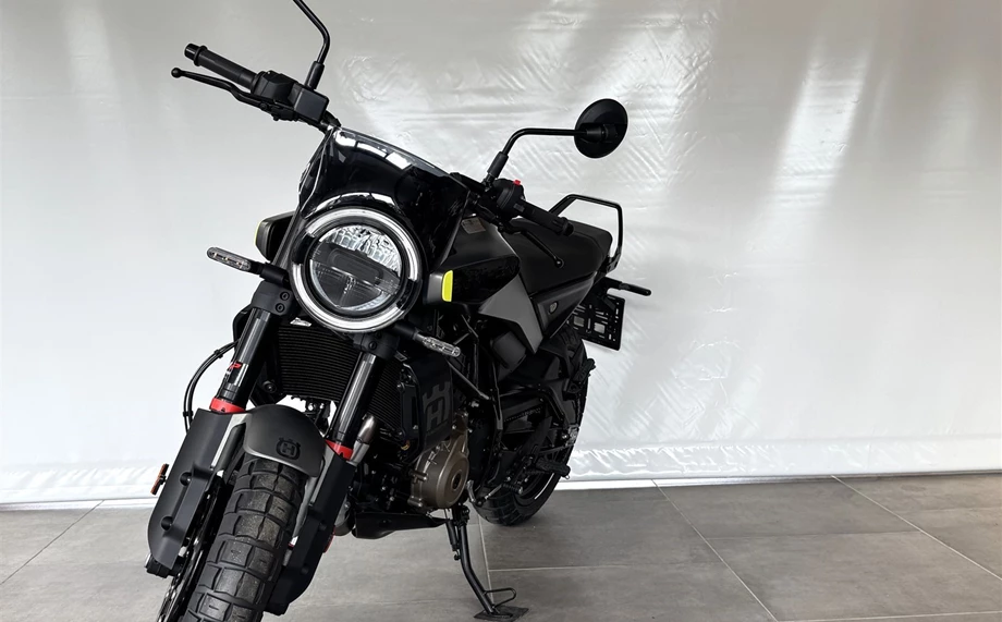Angebot Husqvarna Svartpilen 125 Bild 5: Angebot Husqvarna Svartpilen 125
