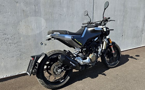 Gebrauchtmotorrad Husqvarna Svartpilen 125 - Bild 3 Gebrauchtmotorrad Husqvarna Svartpilen 125 - Bild 3