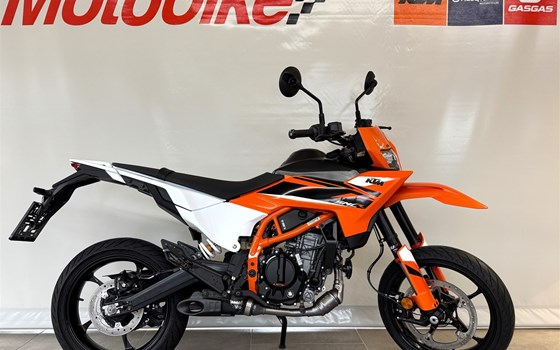 Neufahrzeug KTM 125 SMC R - Bild 1 Neufahrzeug KTM 125 SMC R - Bild 1