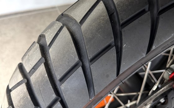 Gebrauchtmotorrad KTM 790 Adventure R - Bild 8 Gebrauchtmotorrad KTM 790 Adventure R - Bild 8