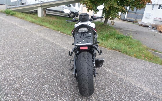 Gebrauchtmotorrad Suzuki GSX-S1000 - Bild 4 Gebrauchtmotorrad Suzuki GSX-S1000 - Bild 4