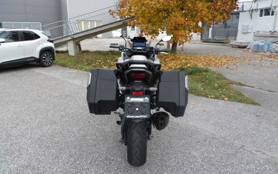 Gebrauchtmotorrad Honda NT1100 DCT Electronic Suspension - Bild 4 Gebrauchtmotorrad Honda NT1100 DCT Electronic Suspension - Bild 4