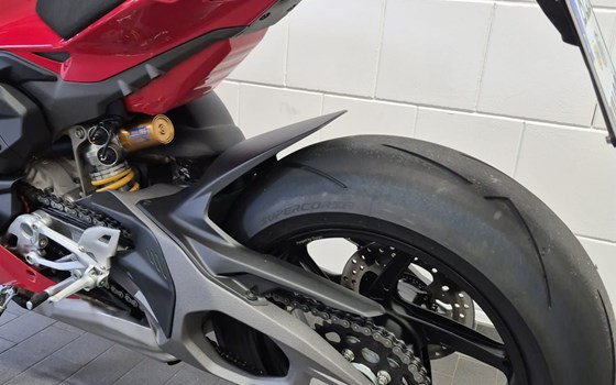 Gebrauchtmotorrad Ducati Panigale V4 S - Bild 13