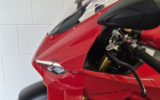 Gebrauchtmotorrad Ducati Panigale V4 S - Bild 10