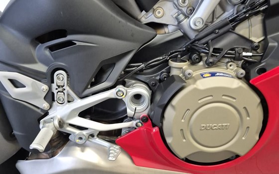 Gebrauchtmotorrad Ducati Panigale V4 S - Bild 6