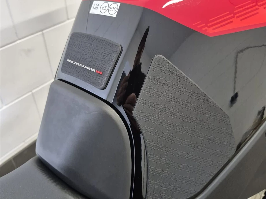 Angebot Ducati Multistrada V4 Pikes Peak Bild 9: Angebot Ducati Multistrada V4 Pikes Peak