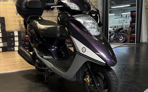 Gebrauchtmotorrad Yamaha Vity 125 - Bild 1