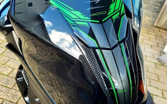 Gebrauchtmotorrad Kawasaki Z 400 - Bild 9