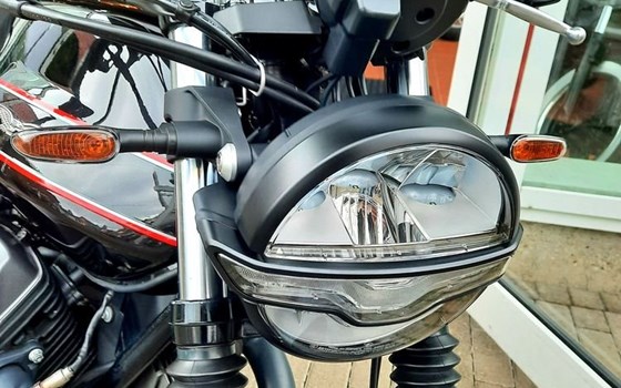 Gebrauchtmotorrad Moto Guzzi V7 Stone - Bild 11