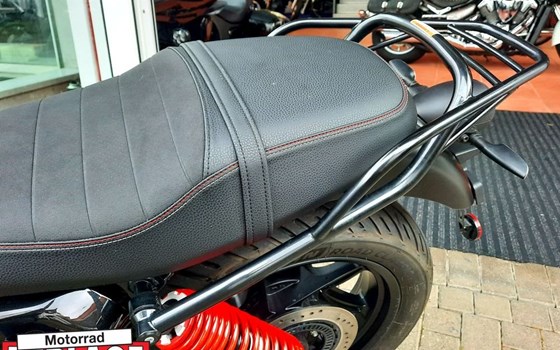 Gebrauchtmotorrad Moto Guzzi V7 Stone - Bild 12