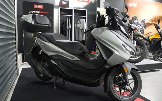 Gebrauchtmotorrad Honda Forza 125 - Bild 5