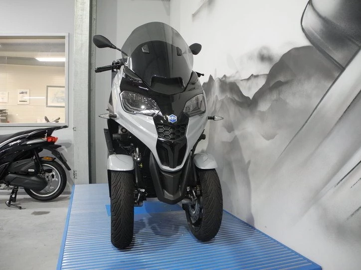 Angebot Piaggio MP3 310 Sport Bild 4: Angebot Piaggio MP3 310 Sport