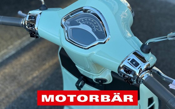 Neufahrzeug Vespa GTS 125 - Bild 7 Neufahrzeug Vespa GTS 125 - Bild 7