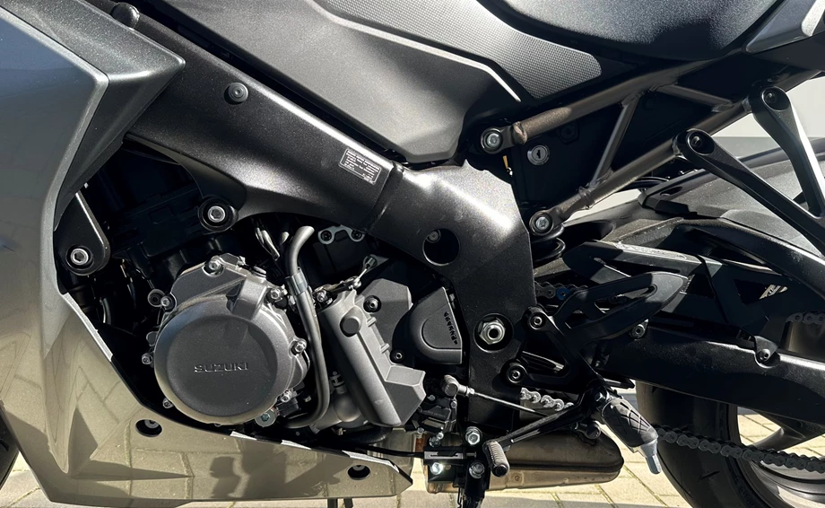 Angebot Suzuki GSX-S1000GT Bild 3: Angebot Suzuki GSX-S1000GT