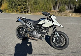 Gebrauchte Ducati Hypermotard 796 Gebrauchte Ducati Hypermotard 796