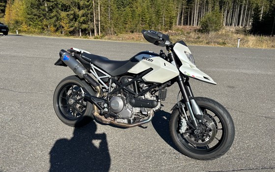 Gebrauchtmotorrad Ducati Hypermotard 796 - Bild 1 Gebrauchtmotorrad Ducati Hypermotard 796 - Bild 1