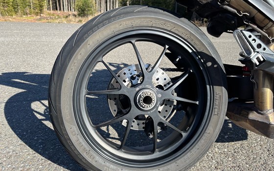 Gebrauchtmotorrad Ducati Hypermotard 796 - Bild 9 Gebrauchtmotorrad Ducati Hypermotard 796 - Bild 9