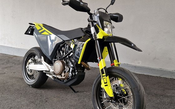 Gebrauchtmotorrad Husqvarna 701 Supermoto - Bild 7 Gebrauchtmotorrad Husqvarna 701 Supermoto - Bild 7