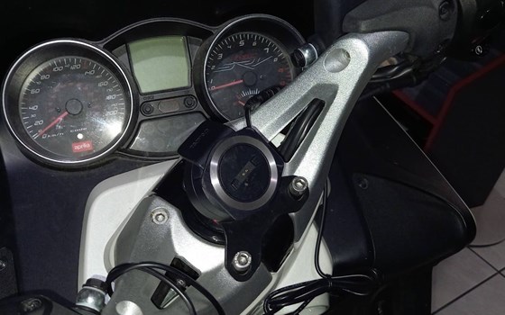 Gebrauchtmotorrad Aprilia SRV 850 i.e. ABS/ATC - Bild 8 Gebrauchtmotorrad Aprilia SRV 850 i.e. ABS/ATC - Bild 8