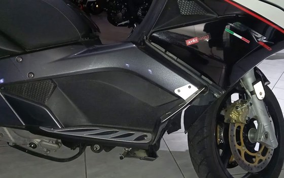 Gebrauchtmotorrad Aprilia SRV 850 i.e. ABS/ATC - Bild 6 Gebrauchtmotorrad Aprilia SRV 850 i.e. ABS/ATC - Bild 6
