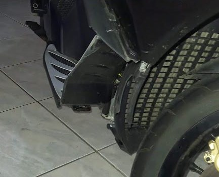 Gebrauchtmotorrad Aprilia SRV 850 i.e. ABS/ATC - Bild 7 Gebrauchtmotorrad Aprilia SRV 850 i.e. ABS/ATC - Bild 7