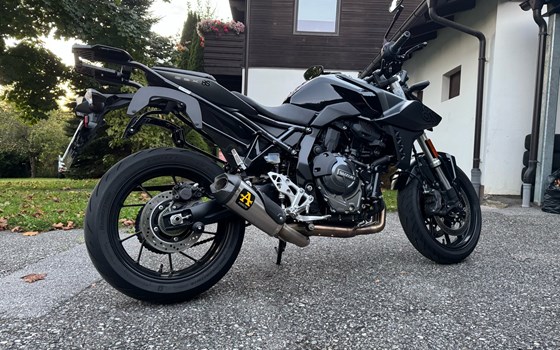 Gebrauchtmotorrad Suzuki GSX-8S - Bild 3 Gebrauchtmotorrad Suzuki GSX-8S - Bild 3