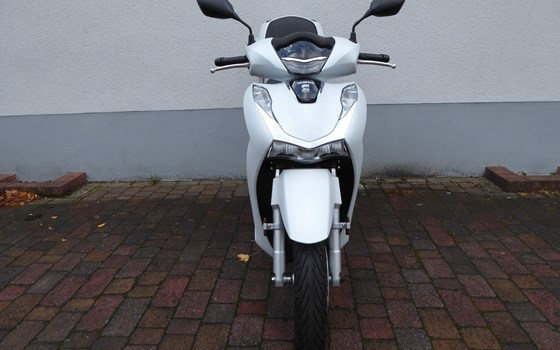 Gebrauchtmotorrad Honda SH150i - Bild 2