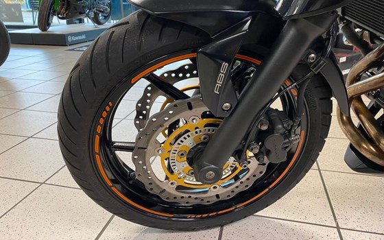 Gebrauchtmotorrad Kawasaki ER-6n - Bild 13