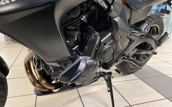 Gebrauchtmotorrad Kawasaki ER-6n - Bild 9