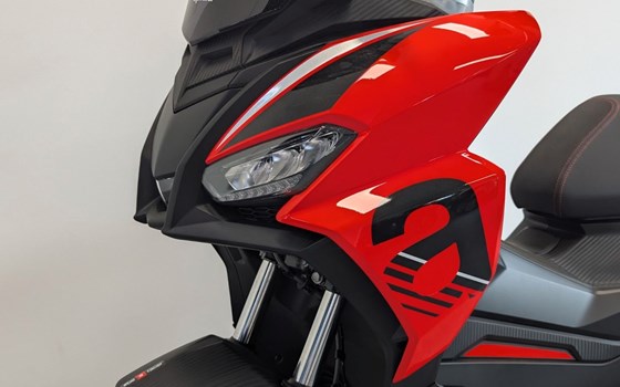 Neufahrzeug Aprilia SR GT 125 - Bild 5