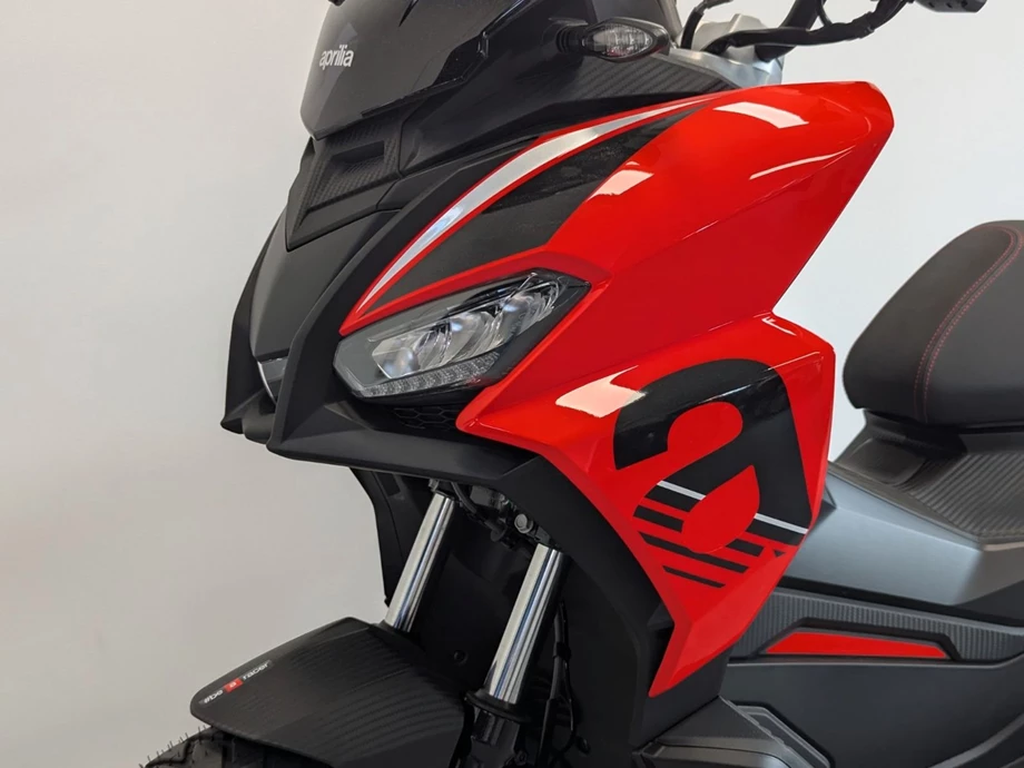 Angebot Aprilia SR GT 125 Bild 5: Angebot Aprilia SR GT 125