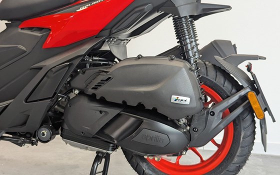 Neufahrzeug Aprilia SR GT 125 - Bild 6