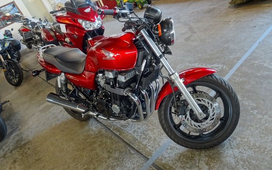 Gebrauchtmotorrad Honda CB 750 - Bild 2