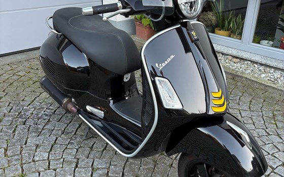 Gebrauchtmotorrad Vespa GTS 300 hpe Super Tech - Bild 12 Gebrauchtmotorrad Vespa GTS 300 hpe Super Tech - Bild 12