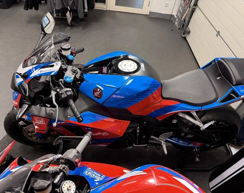 zum Vergrössern bitte anklicken!