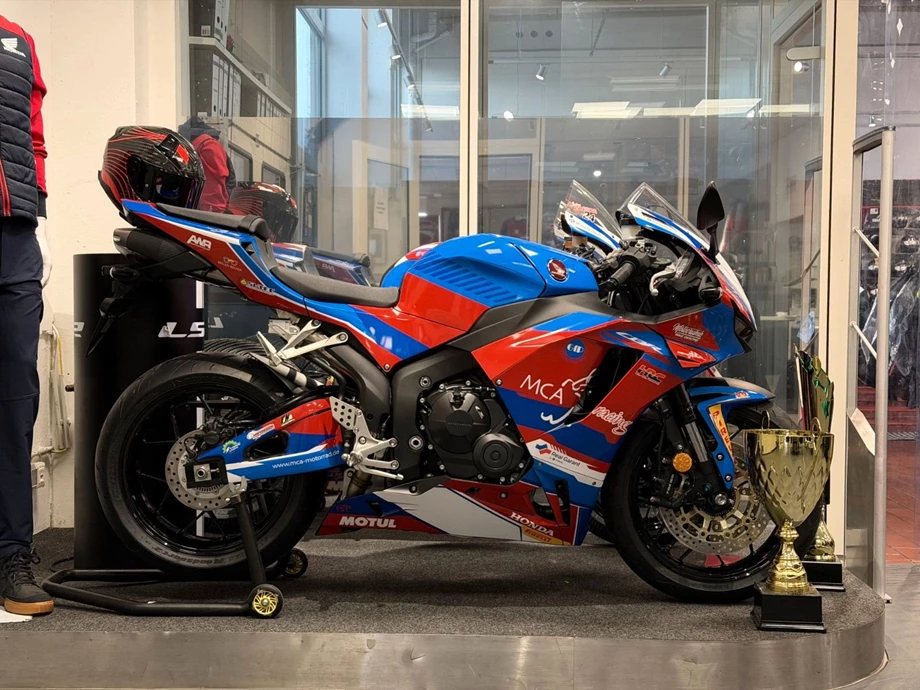 Angebot Honda CBR600RR Bild 2: Angebot Honda CBR600RR