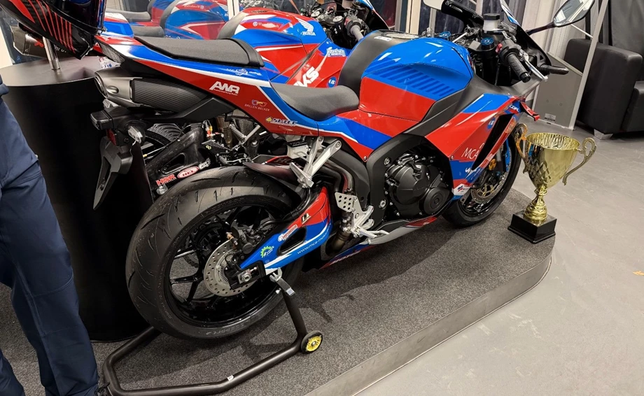 Angebot Honda CBR600RR Bild 3: Angebot Honda CBR600RR