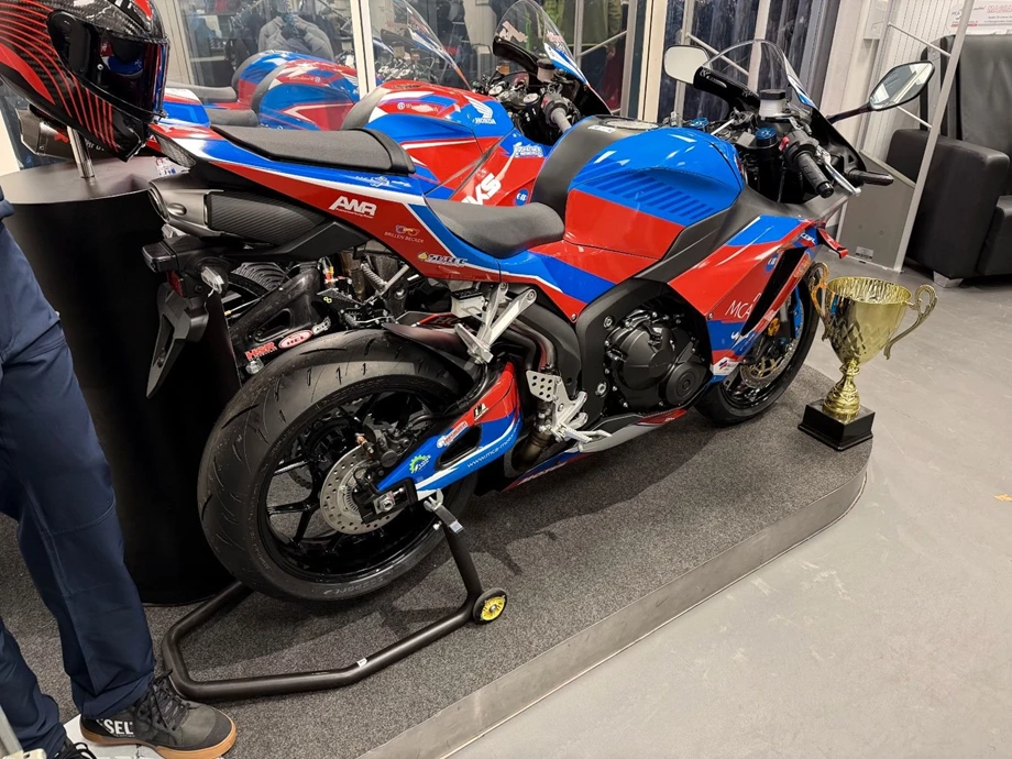 Angebot Honda CBR600RR Bild 3: Angebot Honda CBR600RR