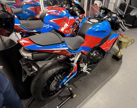 zum Vergrössern bitte anklicken!