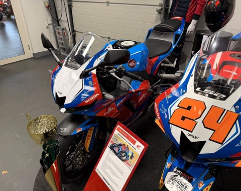 zum Vergrössern bitte anklicken!